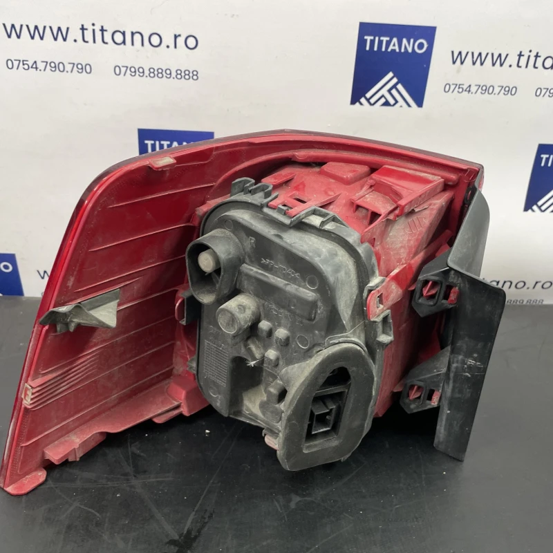 Stop dreapta caroserie / Volkswagen Sharan 7N 2013 / Caroserie, oglinzi si faruri