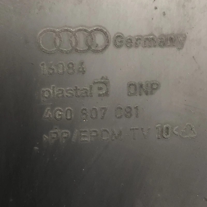 Capac trager / Audi A6 C7 2013 / Caroserie, oglinzi si faruri