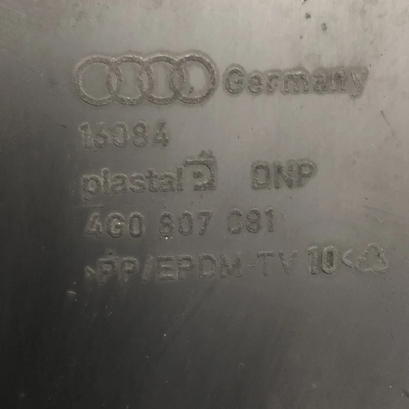 Capac trager / Audi A6 C7 2013 / Caroserie, oglinzi si faruri