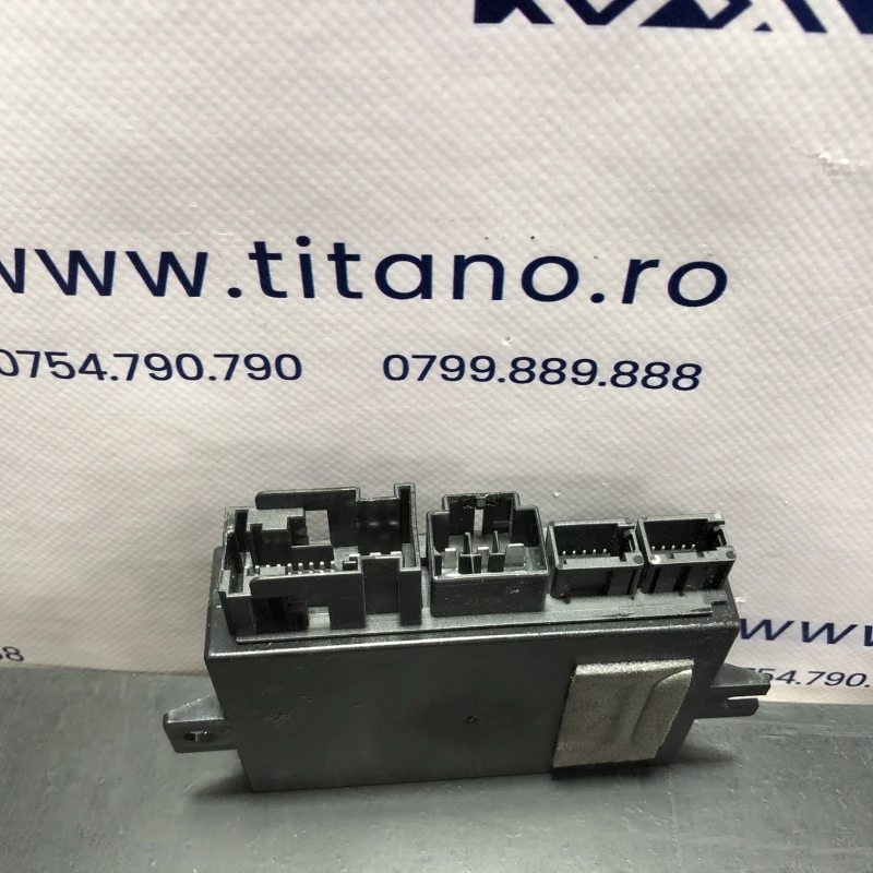 Modul carlig de remorcare / Volkswagen Tiguan 5N 2009 / Audio si electronice