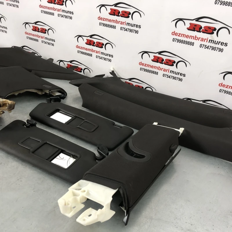 Ornamente interioare negre / Audi RS5 8T 2011 / Interior