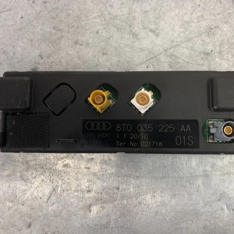 Amplificator antena / Audi RS5 8T 2011 / Audio si electronice