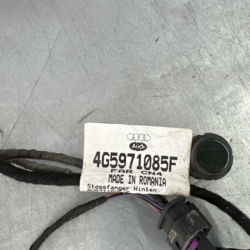 Instalatie senzori parcare spate / Audi A6 C7 2013 / Audio si electronice