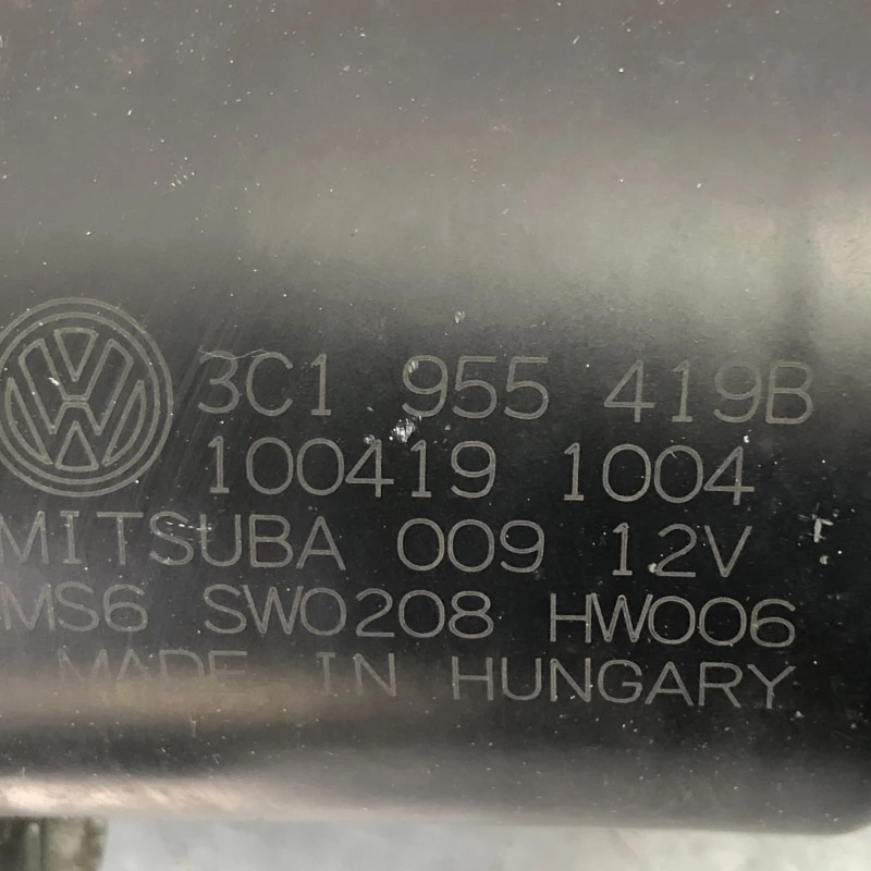 Motoras stergatoare / Volkswagen Passat B6 2010 / Audio si electronice