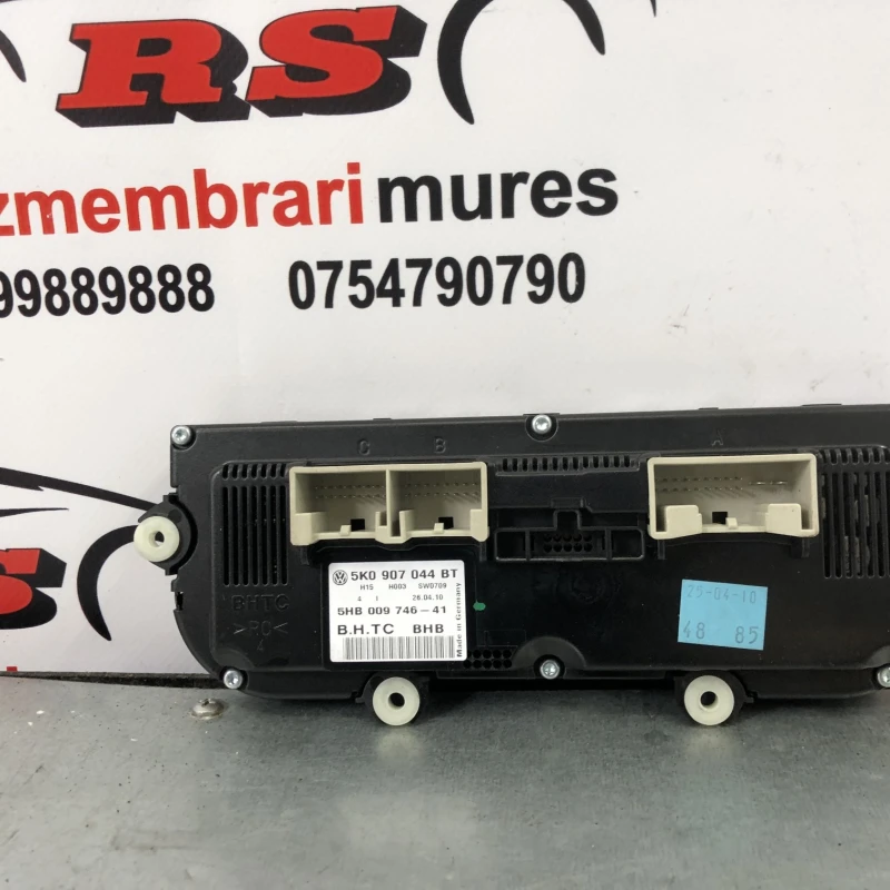 Panou climatronic / Volkswagen Passat B6 2010 / Climatizare