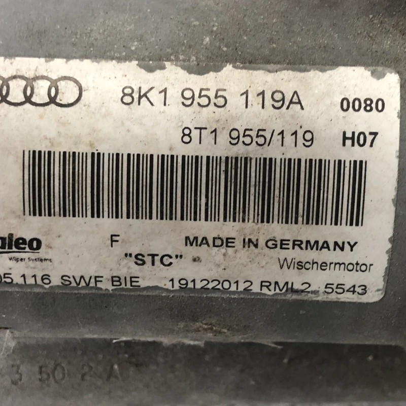 Ansamblu stergatoare cu motoras / Audi A4 B8 2013 / Caroserie, oglinzi si faruri
