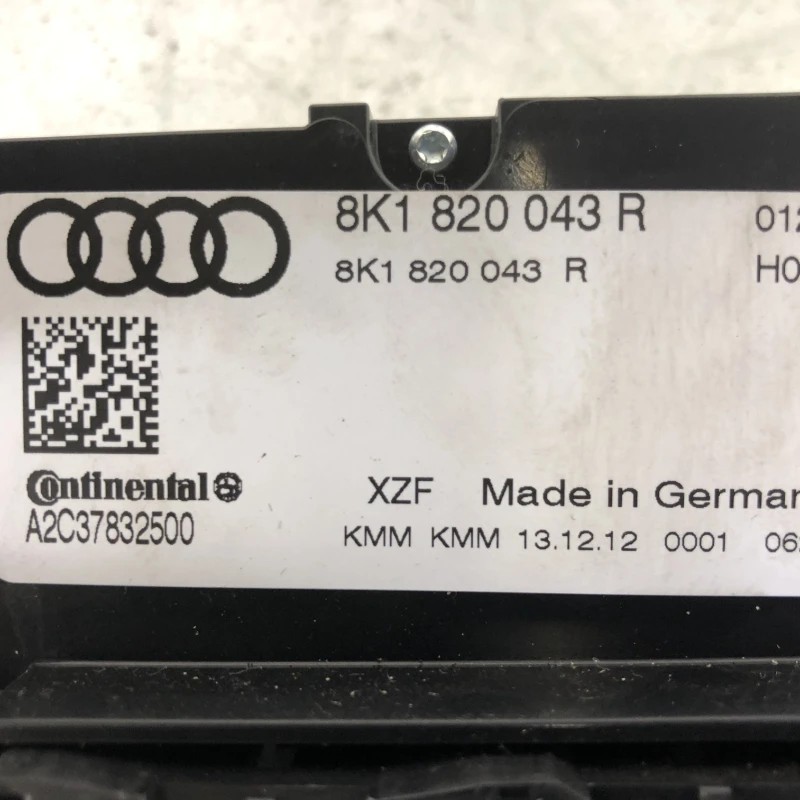 Panou climatronic / Audi A4 B8 2013 / Climatizare