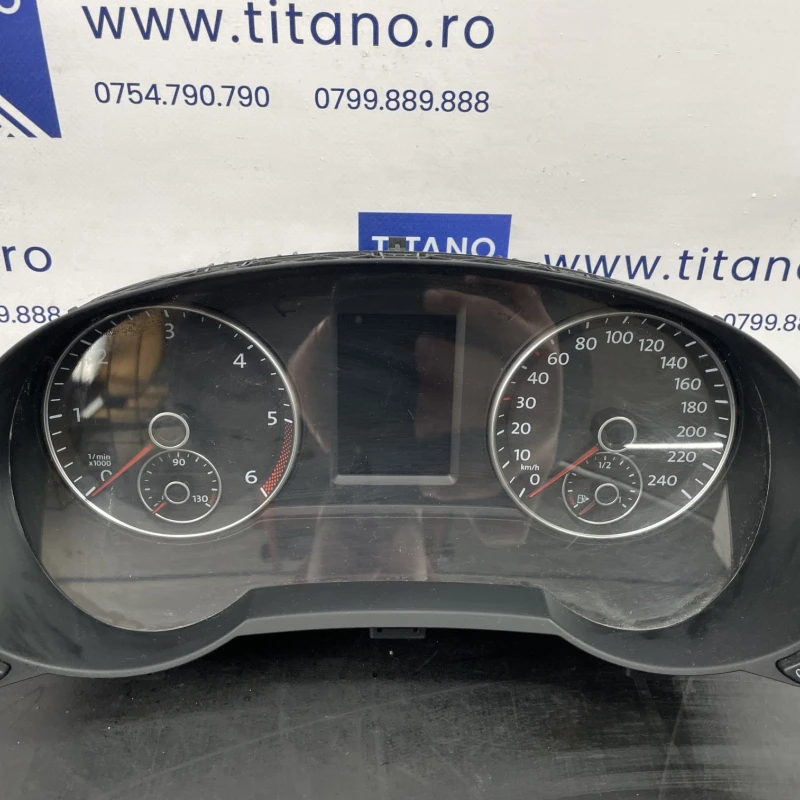 Ceas bord / Volkswagen Sharan 7N 2013 / Audio si electronice
