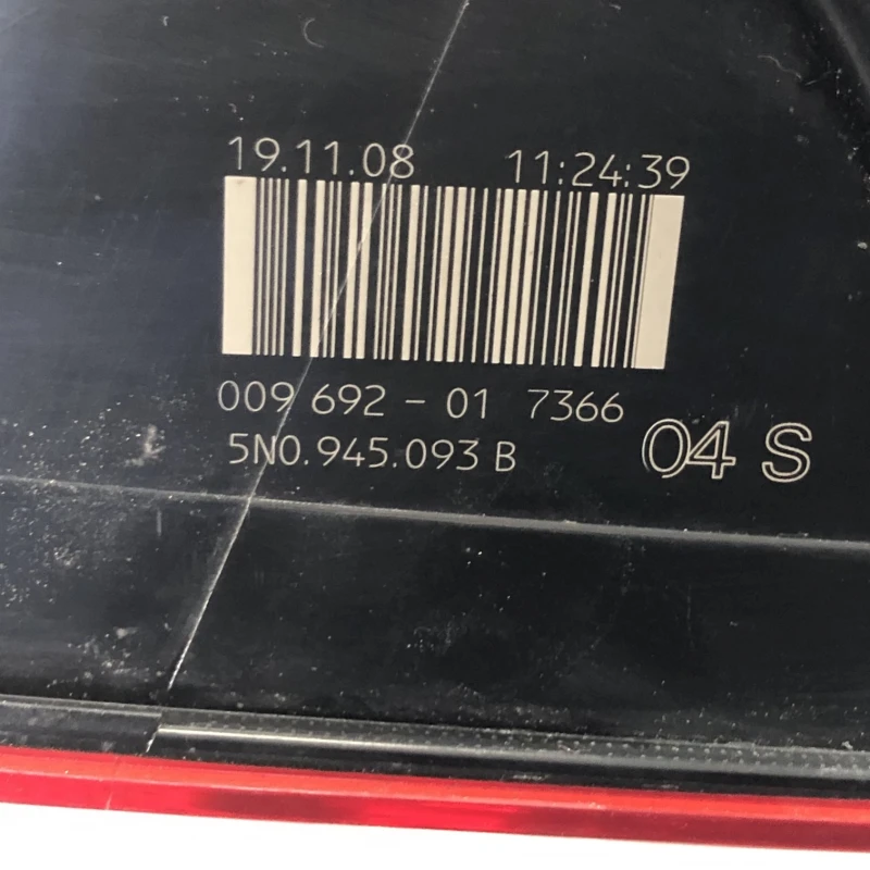 Stop stanga haion / Volkswagen Tiguan 5N 2009 / Caroserie, oglinzi si faruri
