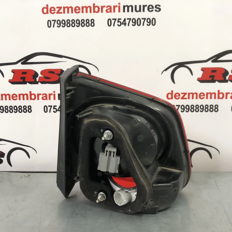 Stop dreapta haion / Volkswagen Tiguan 5N 2009 / Caroserie, oglinzi si faruri