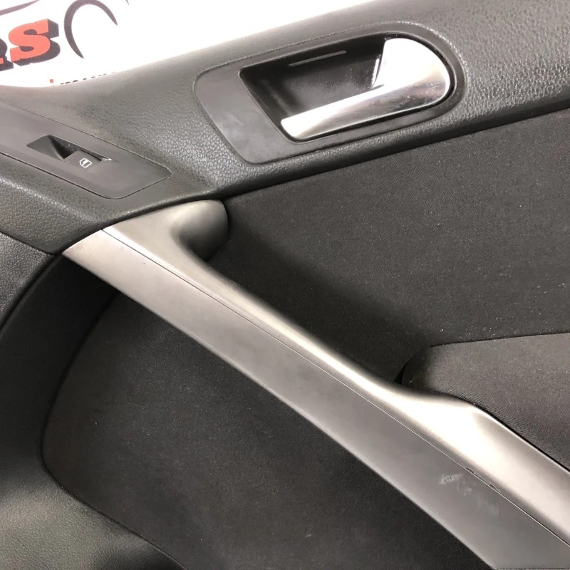 Panou tapiterie usa dreapta fata / Volkswagen Tiguan 5N 2009 / Interior