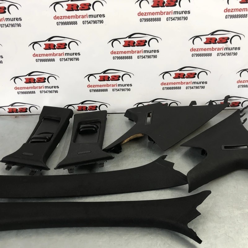 Ornamente interioare negre / Mercedes-Benz C Class W204 2010 / Interior