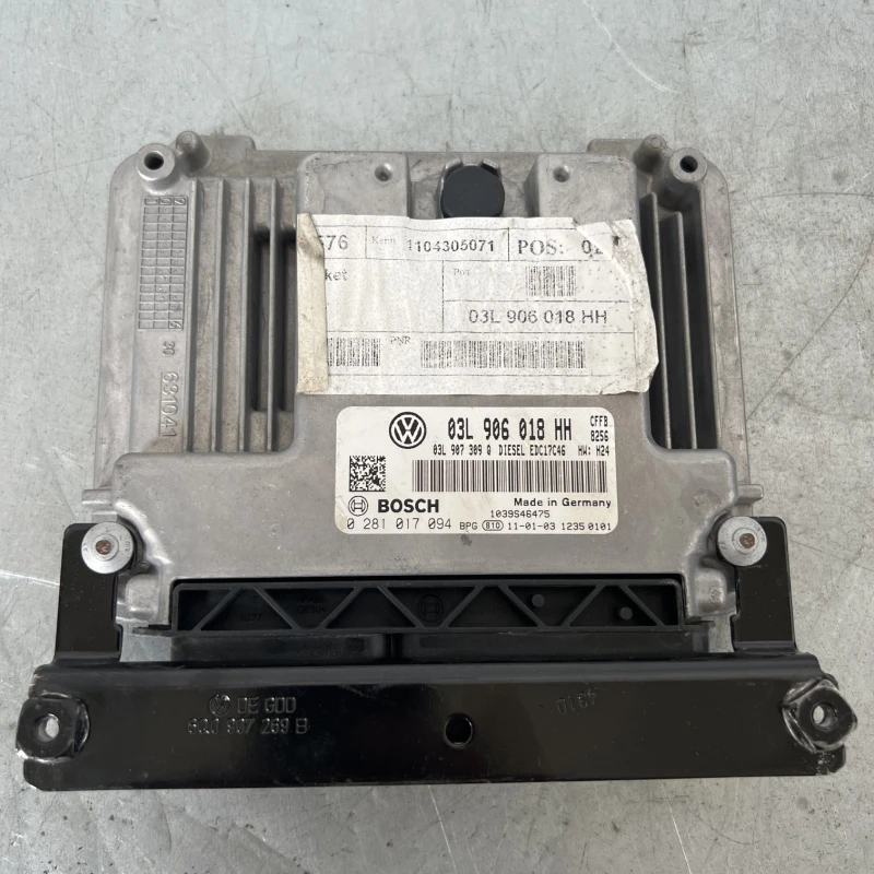 Calculator motor ecu Volkswagen 
