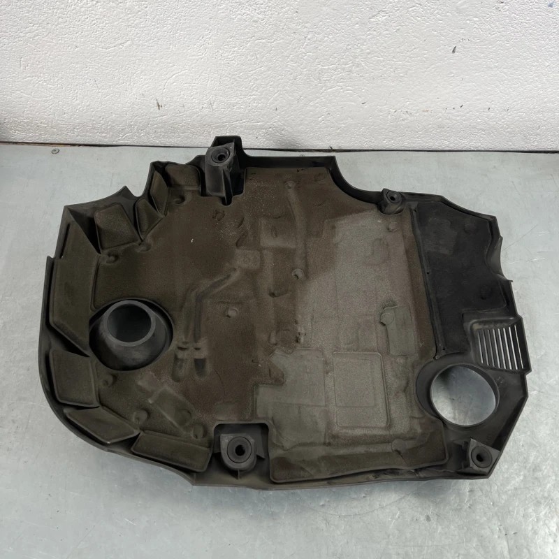 Capac motor / Audi A6 C6 2010 / Motor, racire si evacuare