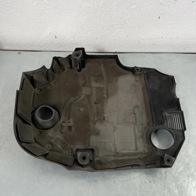 Capac motor / Audi A6 C6 2010 / Motor, racire si evacuare