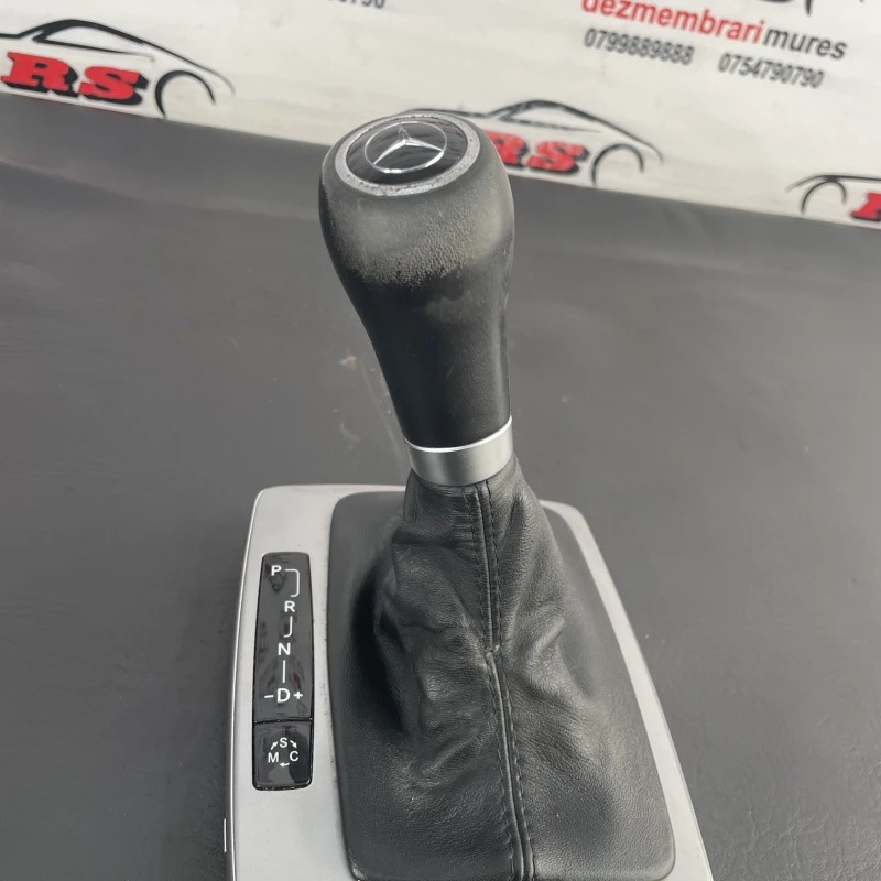 Nuca schimbator Mercedes-Benz C Class W204 2010