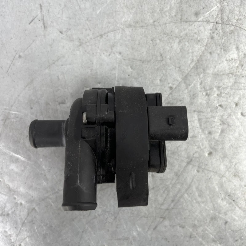 Pompa auxiliara recirculare apa / Mercedes-Benz C Class W204 2010 / Motor, racire si evacuare