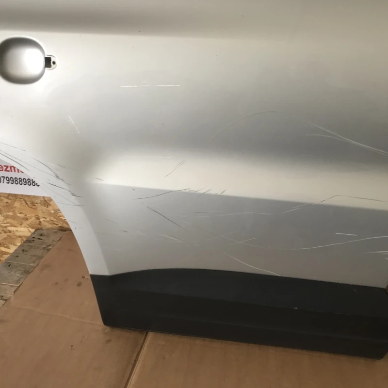 Usa dreapta spate / Volkswagen Tiguan 5N 2009 / Caroserie, oglinzi si faruri