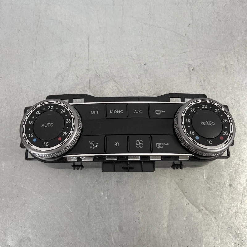 Panou climatronic / Mercedes-Benz C Class W204 2010 / Climatizare