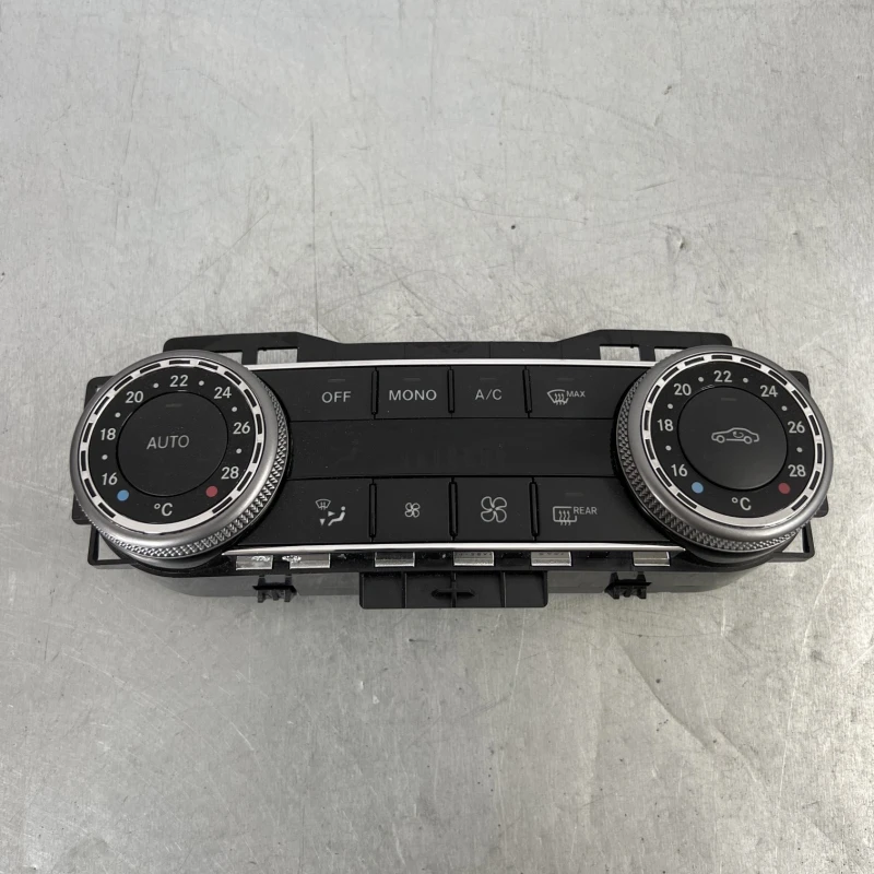Panou climatronic / Mercedes-Benz C Class W204 2010 / Climatizare