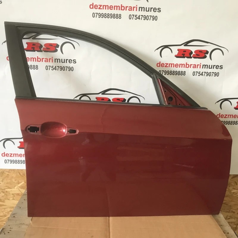 Usa dreapta fata / BMW Seria 3 E91 LCI 2012 / Caroserie, oglinzi si faruri