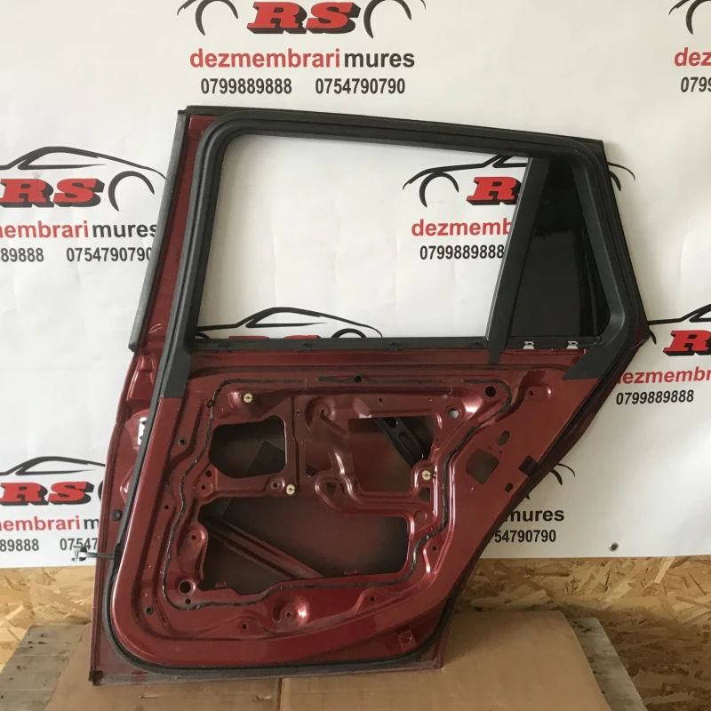 Usa dreapta spate / BMW Seria 3 E91 LCI 2012 / Caroserie, oglinzi si faruri