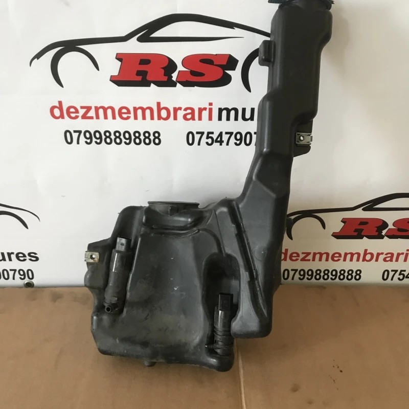 Vas lichid parbriz strop gel / Mercedes-Benz C Class W204 2010 / Caroserie, oglinzi si faruri