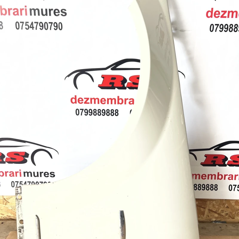 Aripa stanga fata Mercedes-Benz 