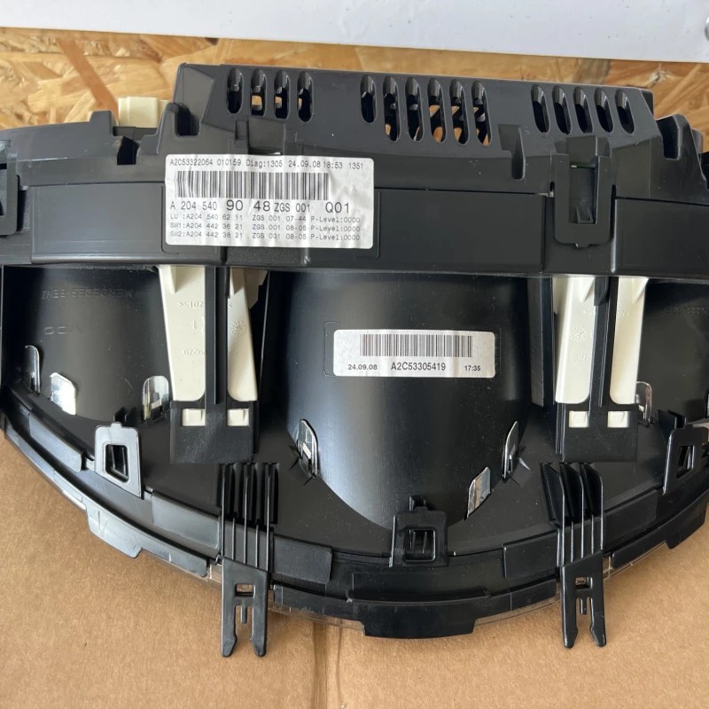 Ceas bord / Mercedes-Benz C Class W204 2010 / Audio si electronice