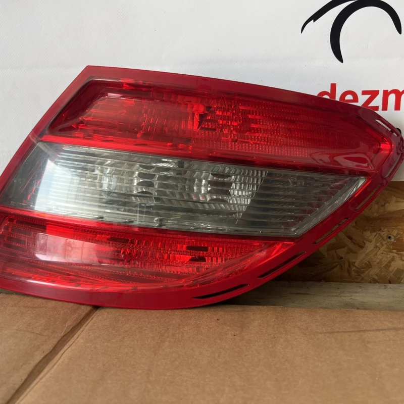 Stop dreapta caroserie Mercedes-Benz 