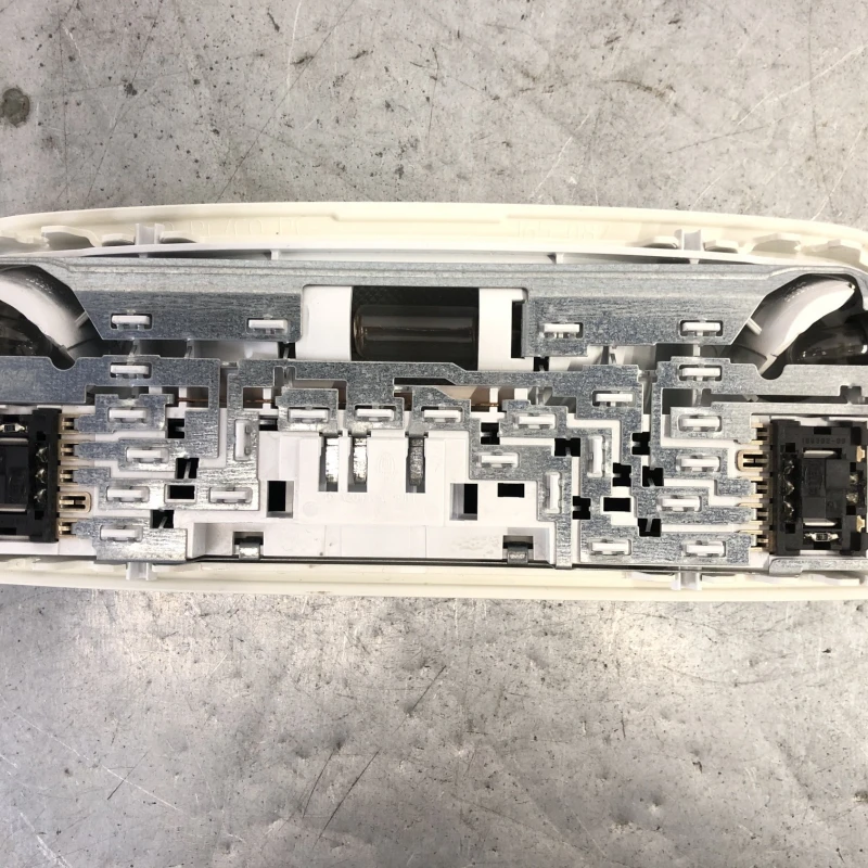 Plafoniera spate / Mercedes-Benz C Class W204 2010 / Interior