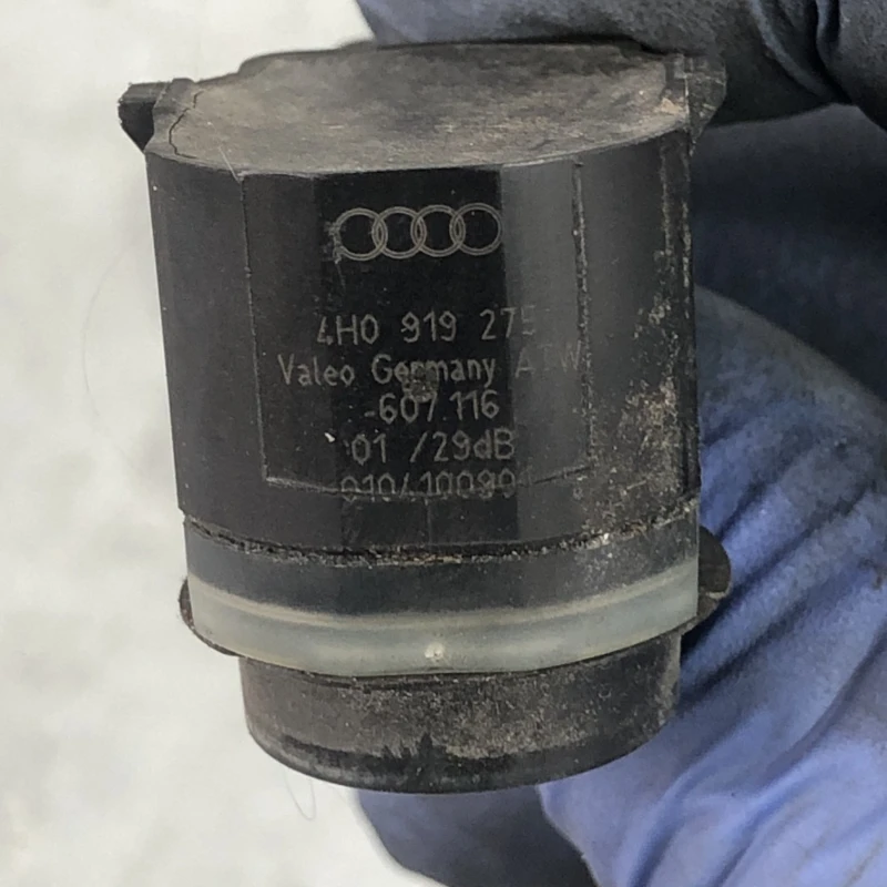 Senzori de parcare spate / Volkswagen Tiguan 5N 2009 / Audio si electronice