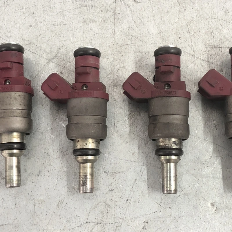 Injector / Mercedes-Benz C Class W204 2010 / Motor, racire si evacuare