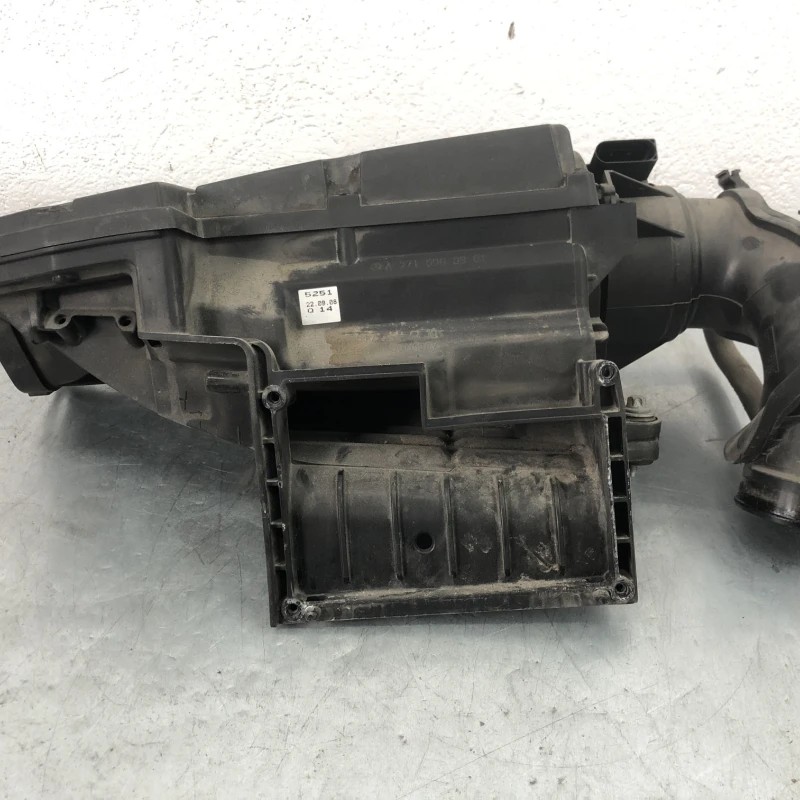 Carcasa filtru aer / Mercedes-Benz C Class W204 2010 / Motor, racire si evacuare