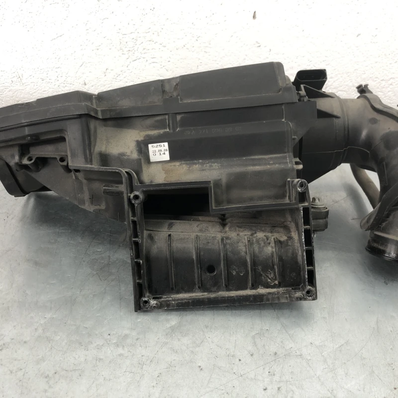 Carcasa filtru aer Mercedes-Benz 