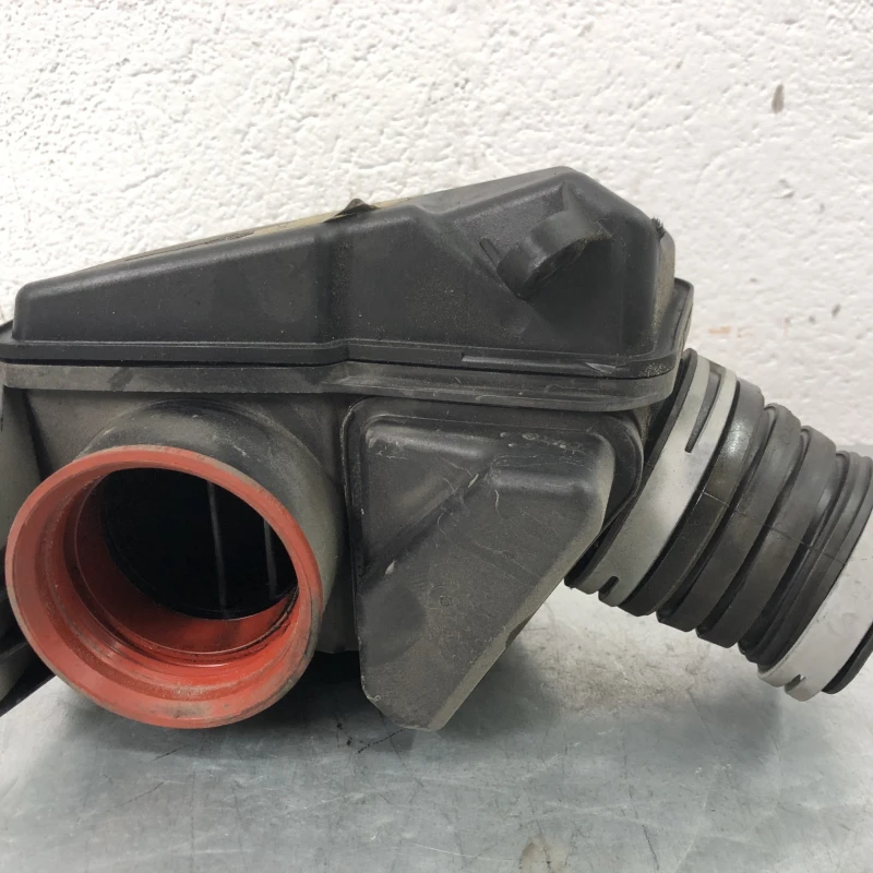 Carcasa filtru aer Mercedes-Benz 