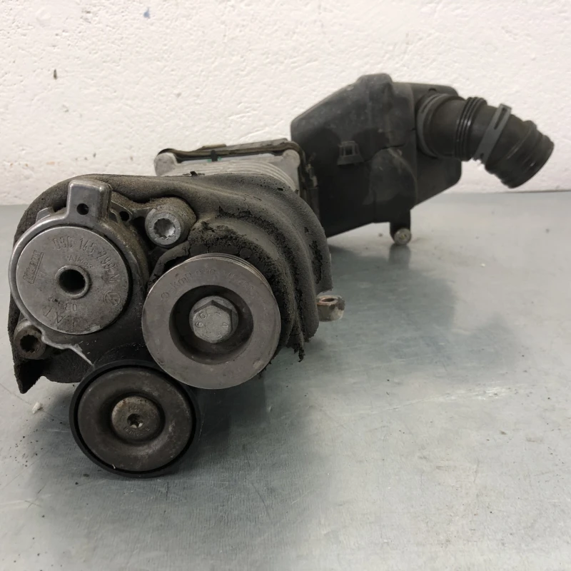 Compresor supraalimentare / Volkswagen Passat B6 2010 / Motor, racire si evacuare