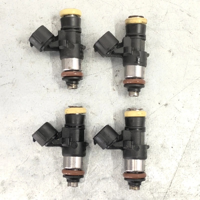 Injector / Volkswagen Passat B6 2010 / Motor, racire si evacuare