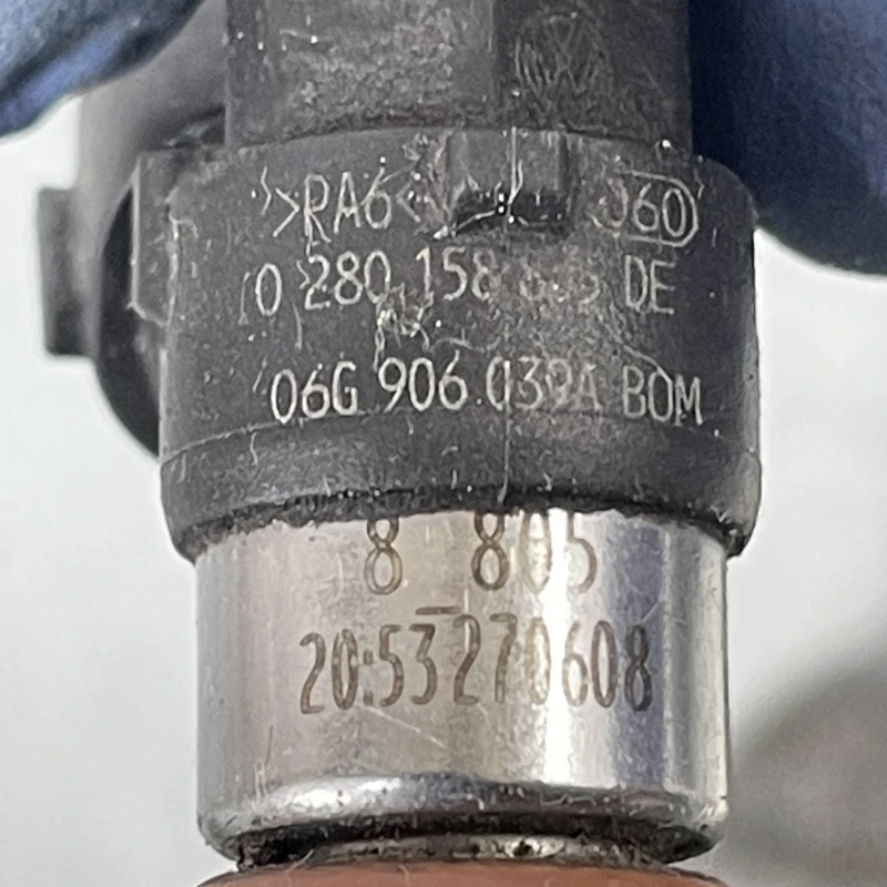 Injector / Volkswagen Touran 1T 2009 / Motor, racire si evacuare
