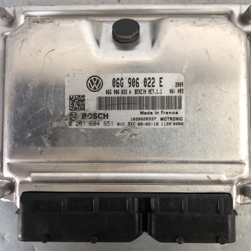Calculator motor ecu Volkswagen 
