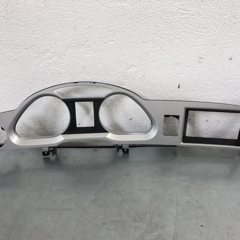 Trim ornament ceas bord Audi A6 C6 2010