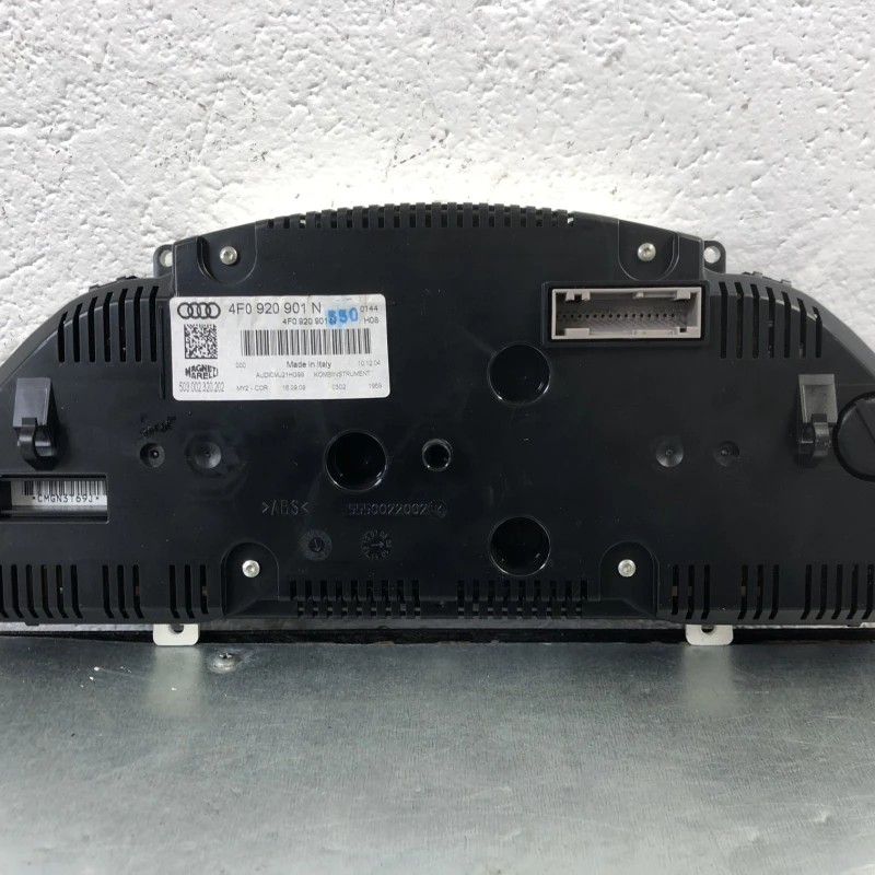 Ceas bord / Audi A6 C6 2010 / Audio si electronice