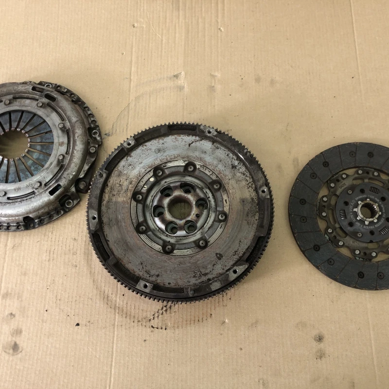 Kit ambreaj volanta / Volkswagen Caddy 2K 2008 / Cutie viteze, ambreiaj, transmisie