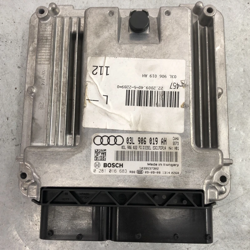 Calculator motor ecu Audi 