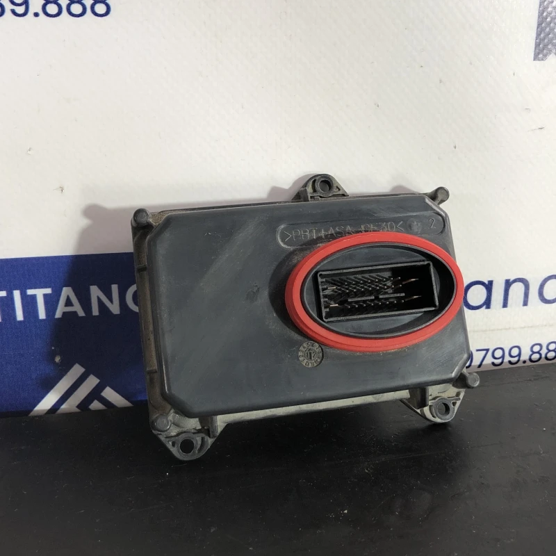 Balast xenon / Volkswagen Sharan 7N 2013 / Audio si electronice
