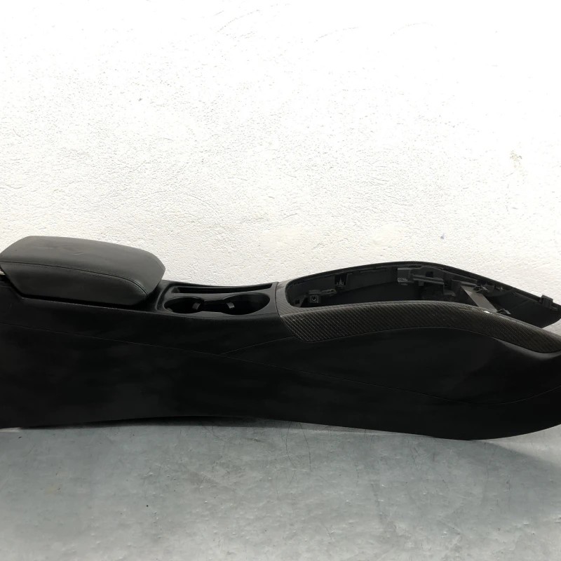 Cotiera centrala Audi RS5 8T 2011