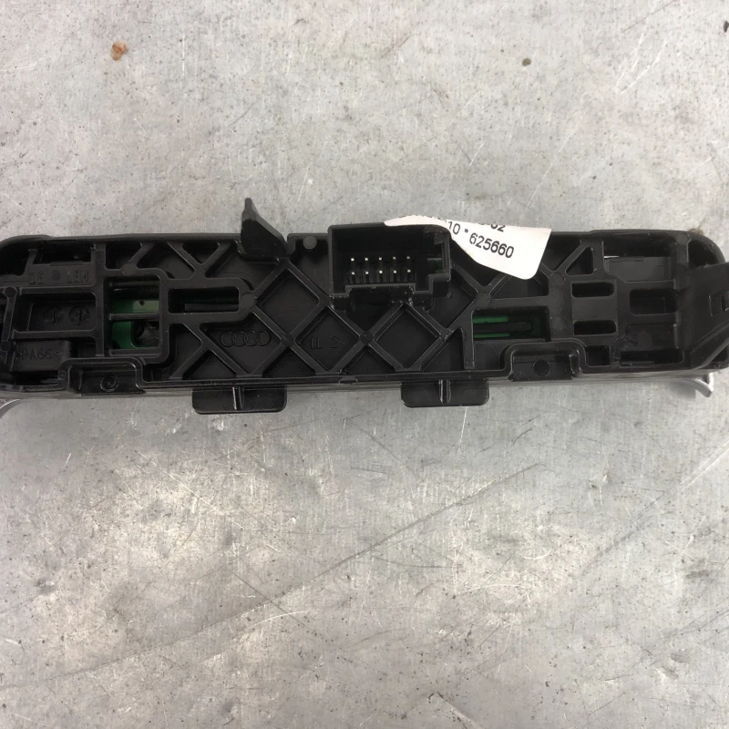 Ornament indicator cutie automata / Audi A4 B8 2010 / Interior