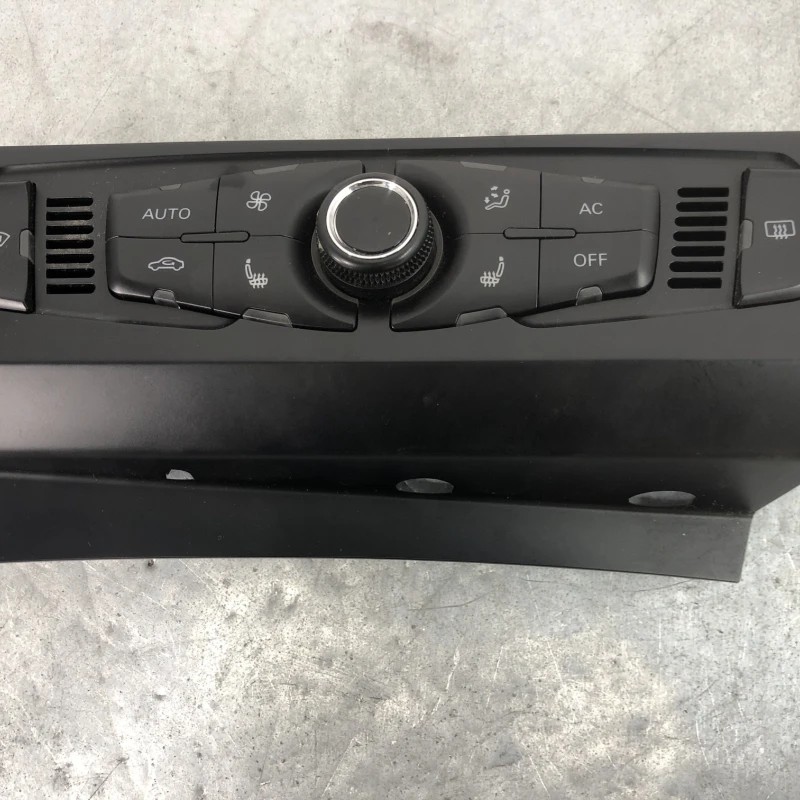 Panou climatronic Audi A4 B8 2010