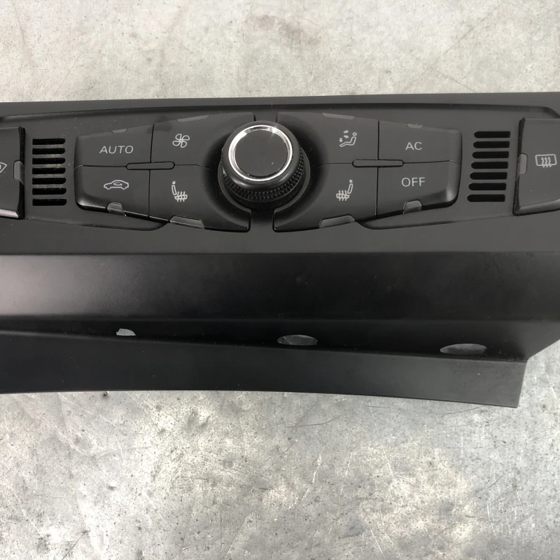 Panou climatronic / Audi A4 B8 2010 / Climatizare