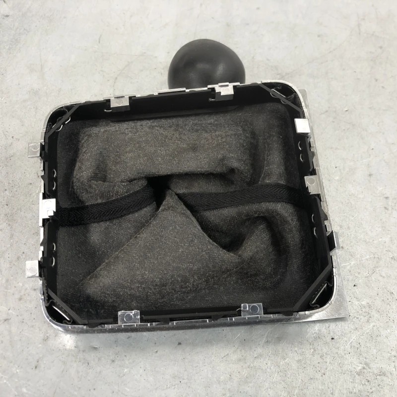 Nuca schimbator / Audi A4 B8 2010 / Interior